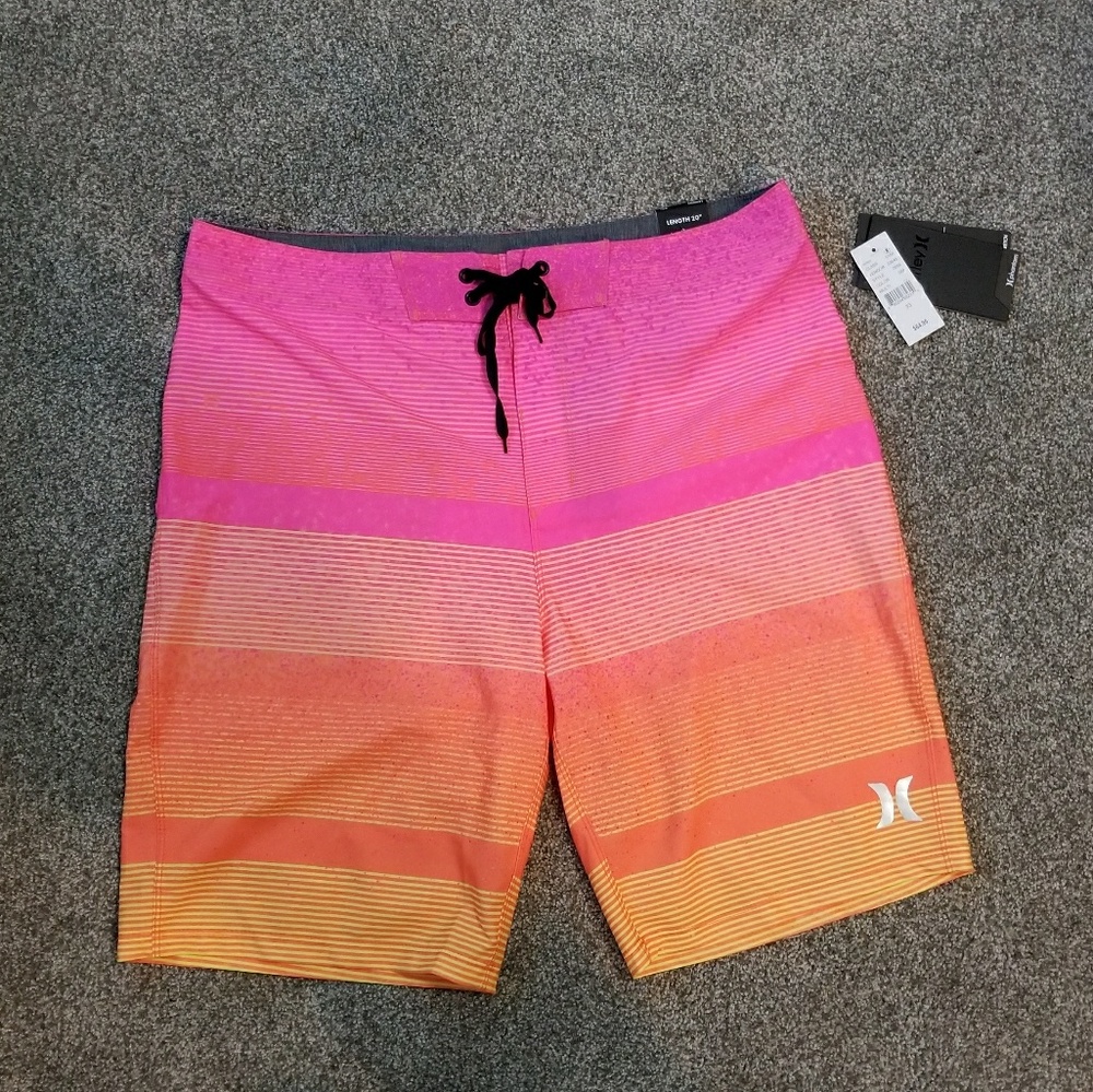 Hurley Phantom Boardshorts NWT 33
